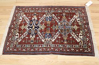 Antique And Finely Hand woven Heriz Style Carpet