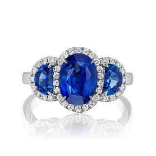 18K GOLD 5.0 CTTW BLUE SAPPHIRE DIAMOND RING