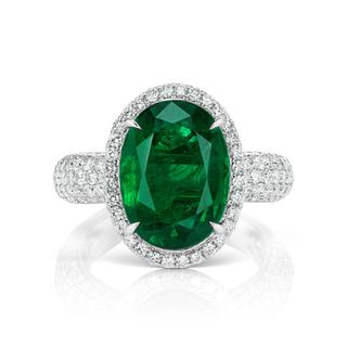 18K GOLD 7.0 CTTW EMERALD AND DIAMOND RING