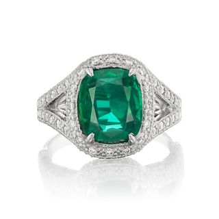 18K GOLD 4.0CTTW EMERALD AND DIAMOND RING