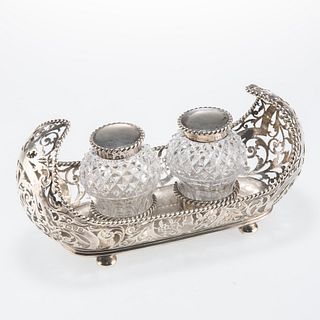 A GEORGE V SILVER INK STAND