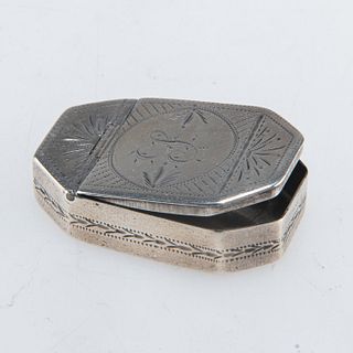 A GEORGE III SILVER PATCH BOX
