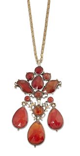 A LATE 18TH CENTURY AMBER PENDANT ON CHAIN