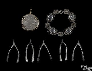 Assorted silver items, to include a Mexican cob silver coin, 17th c., with a 14K yellow gold frame