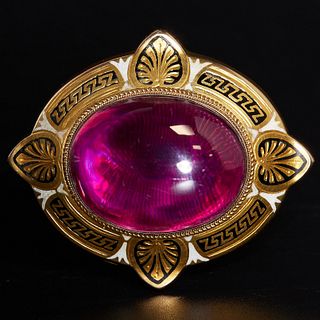 VICTORIAN GARNET PENDANT BROOCH. set with a large vibrant cabochon garnet. with black enameling and decorations around the brooch. L 4 cm. W 4.6 cm. 2