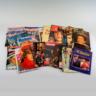 30pc Vintage Magazines, Diana and the Royal Family