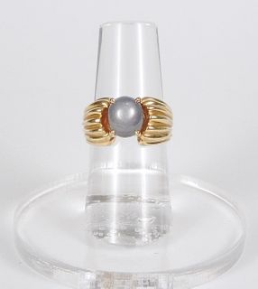 14K Yellow Gold Ring with Opaque Cabochon.