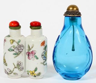 CHINESE PORCELAIN AND GLASS SNUFF BOTTLES TWO