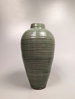 Tall Song/Yuan-Style Crackle Celadon Ribbed Vase