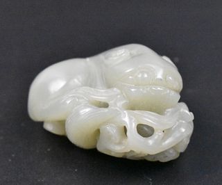 Chinese Jade Carved Foo Lion Toggle, Qing Dynasty