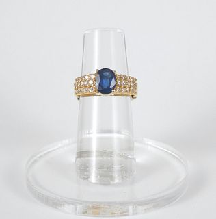 18K Yellow Gold, Sapphire & Diamond Ring.