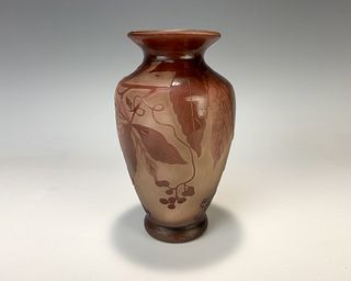 Andre Delatte (1887-1953) Cameo Art Glass Vase