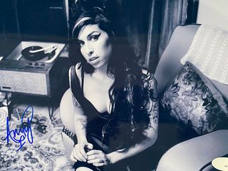 Amy Winehouse signed photo