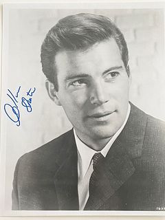 Star Trek William Shatner signed photo
