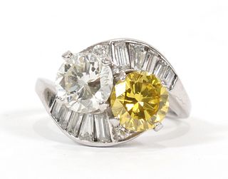 1.69CT YELLOW DIAMOND (GIA) & 1.71CT WHITE DIAMOND RING, T.W. 8.7 GR, SIZE: 7 