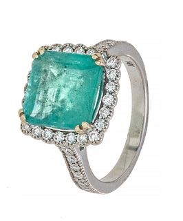 5.37CT EMERALD, NATURAL DIAMOND & 14KT GOLD RING, SIZE: 7, T.W. 4 GR 