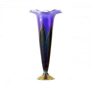 Lundberg Studios "Gabriel" Pulled Feather Art Glass Vase