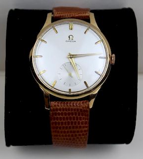 Vintage Omega 18kt gold case watch