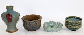 Lot of 4 Chinese pottery pieces