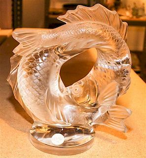 A Glass Sculpture of Two Fish. Height 11 inches.