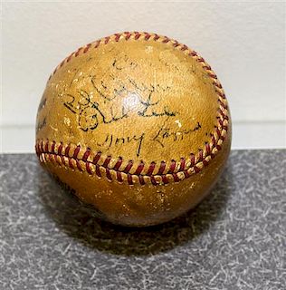 A Chicago Cubs Signed Baseball Diameter 3 inches.