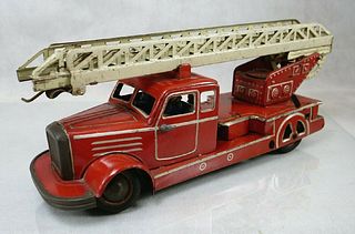 Tippco Firefighter Truck Scale / Ladder 34cm Engine Clockwork Sheet Metal Tin Toy