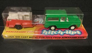 Tootsietoy vehicles  U-Haul Trailer And Car Die Cast Metal Set In Box 1973