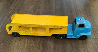Tootsietoy vehicle loader 9 inches with makers mark