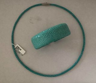 Stringray Cuff and matching stringray choker necklace turquoise