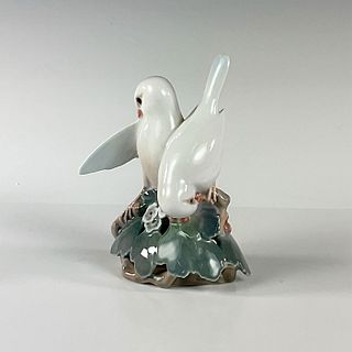 Vintage Royal Copenhagen Figurine, Doves