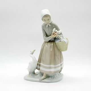 Shepherdess with Ducks 1004568 - Lladro Porcelain Figurine
