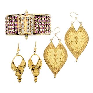 ANTIQUE INDIAN GOLD JEWELRY