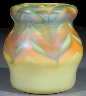 AN EARLY TIFFANY FAVRILE ART GLASS VASE