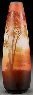 A GOOD GALLE FRENCH CAMEO ART GLASS VASE