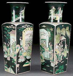 A PAIR OF CHINESE QING DYNASTY FAMILLE VERTE