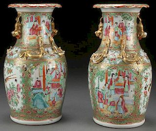 A PAIR OF CHINESE CANTON ROSE ENAMELED PORCELAIN