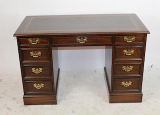 Vintage Sligh leather top small desk