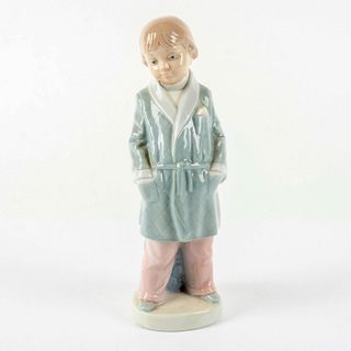 Boy in Bathrobe 1004900 - Lladro Porcelain Figurine