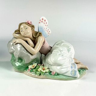 Princess Of The Fairies 7694 - Lladro Porcelain Figurine