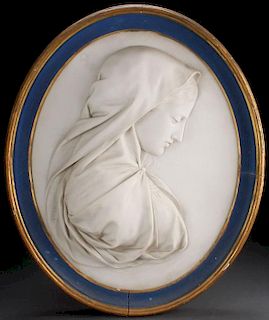 A VERY FINE CARVED MARBLE OVAL RELIEF PLAQUE