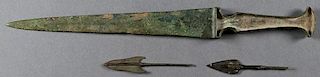 A NICE LURISTAN BRONZE SHORT SWORD, CIRCA 1000