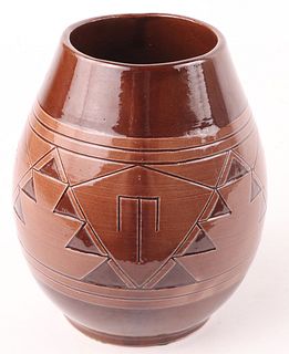 Sioux Pottery Glazed Vase