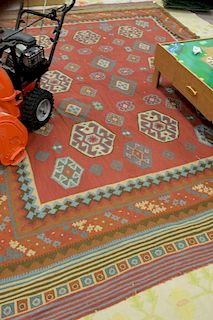 Flatweave Oriental carpet, 10' x 13'7".