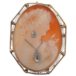 Cameo Brooch in 14 Karat Gold with Diamonds