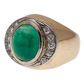 Emerald and Diamond Ring in 14 Karat Yellow Gold