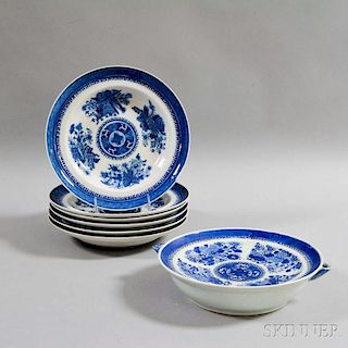 Set of Six Export Porcelain Blue Fitzhugh Dinner Plates and a Hot Water Plate