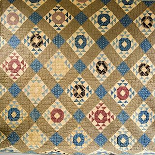 Appliqued Cotton Geometric-pattern Quilt
