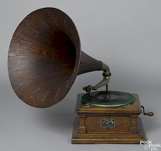 Victor talking machine with an oak horn, the oak case phonograph model Vic. V