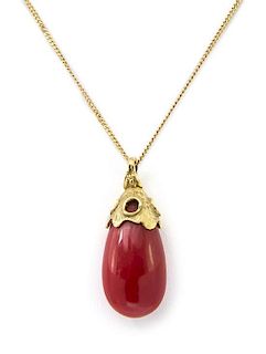 An 18 Karat Yellow Gold Necklace with a Coral Drop Pendant, 11.80 dwts.