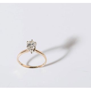 Size 7, 1.00 ct Pear Shaped Diamond Ring